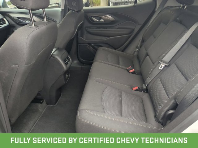 Used 2024 White GMC SLE image 21