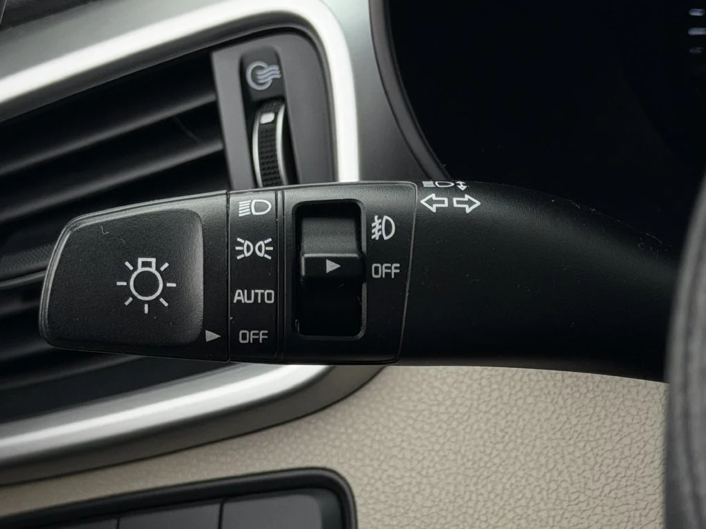 Used 2020 Purple Kia EX image 22