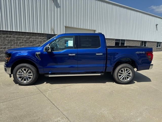 New 2026 Blue Ford XLT image 9