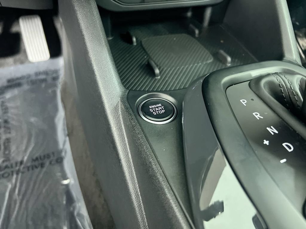 New 2026 Snow White Pearl Kia EX image 18