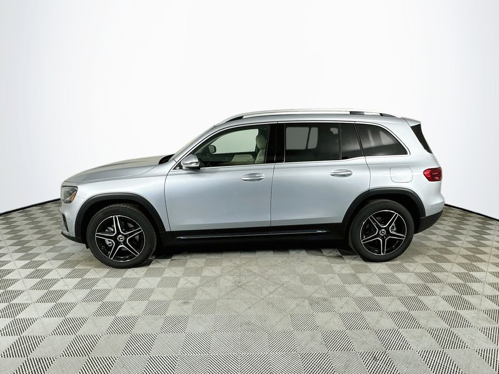 Certified Used 2026 Silver Mercedes-Benz GLB 250 image 4
