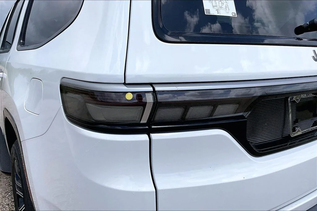 New 2026 Jeep Grand Wagoneer 4D Sport Utility