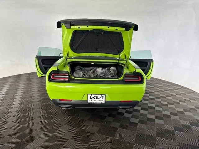 Used 2015 Beige Dodge R/T Scat Pack image 17