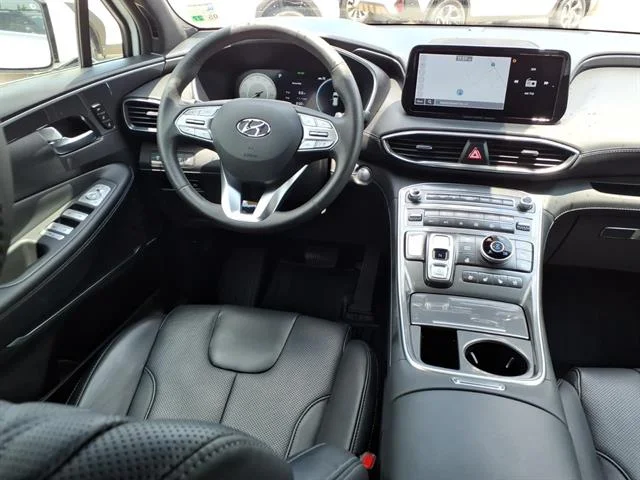 Used 2022 Quartz White Hyundai Calligraphy image 4