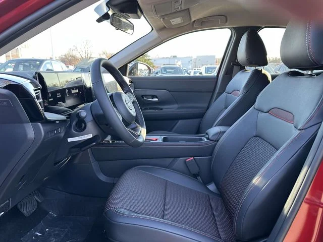 2026 Nissan KICKS SR - Photo 16