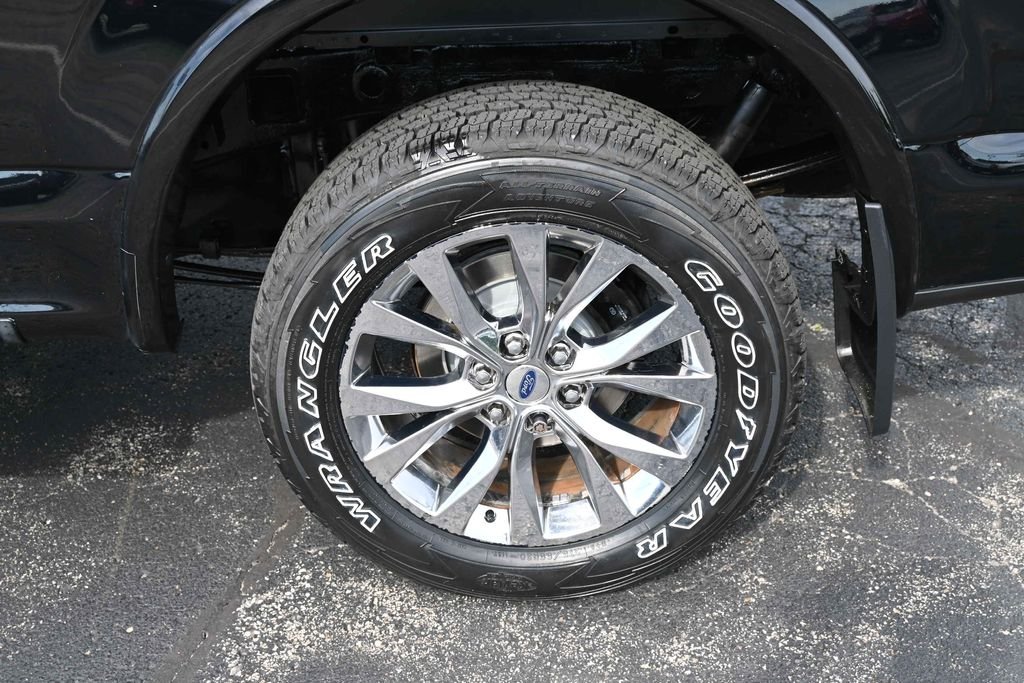 Used 2016 Black Ford Lariat image 15