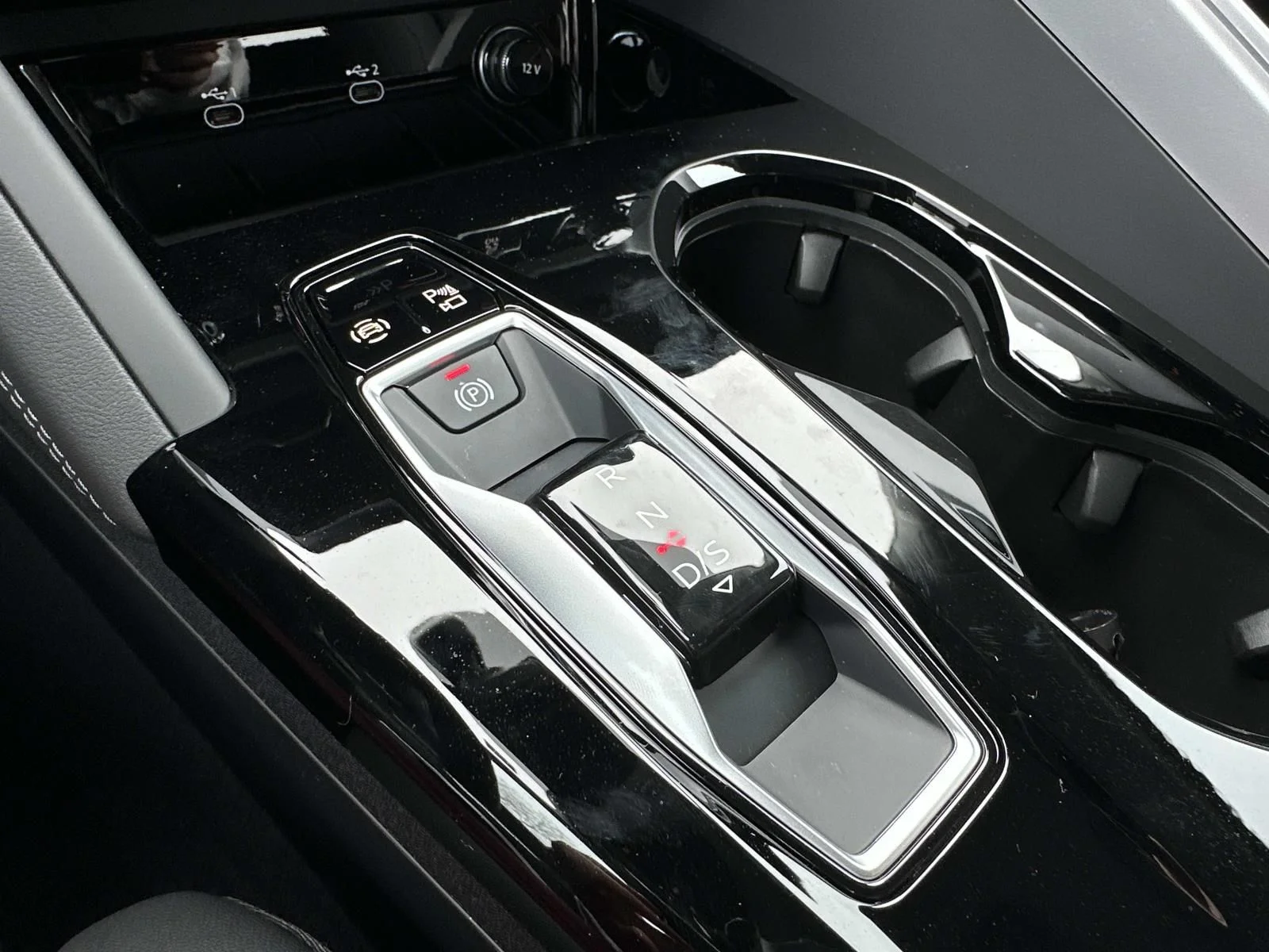 Used 2025 Black Audi  image 22