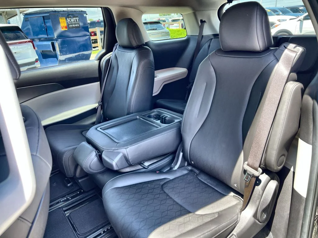 Used 2023 Black Kia LX Seat Package image 21