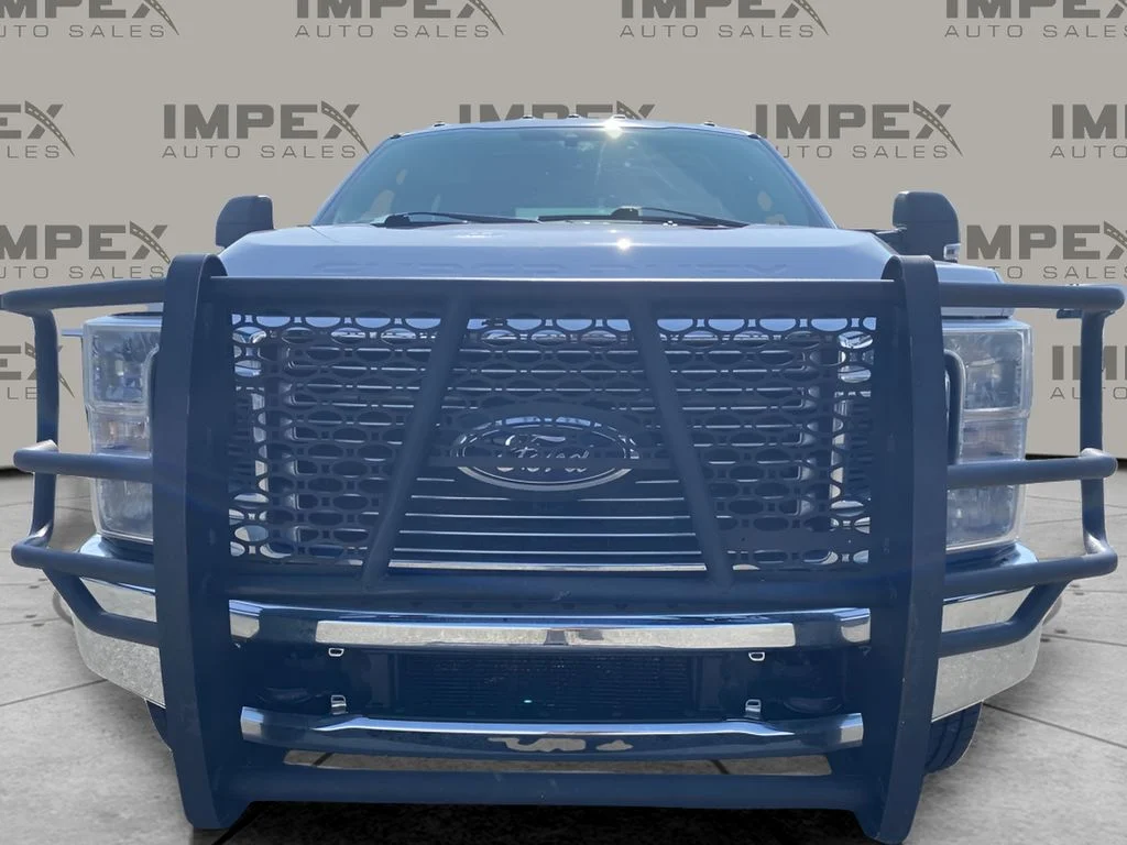 Used 2022 White Ford XL image 5