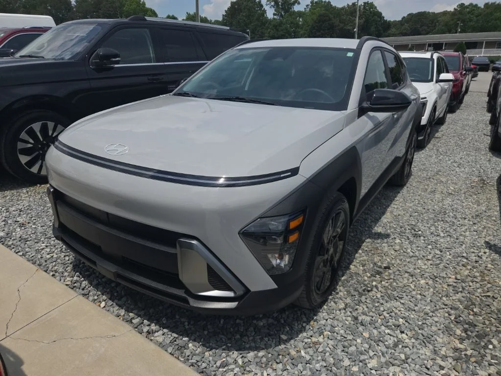 Used 2026 Gray Hyundai SEL Sport image 1