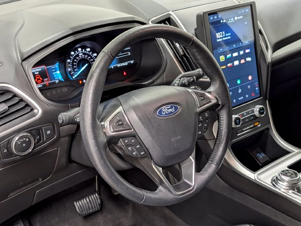 Certified Used 2024 Agate Black Metallic Ford SEL image 9