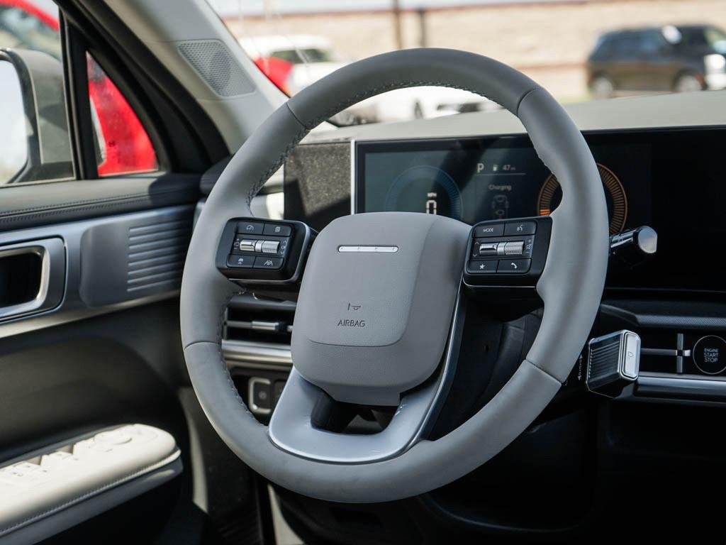 New 2026 Phantom Black Hyundai SEL AWD image 43