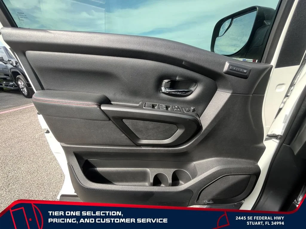 Used 2021 White Nissan Crew Cab PRO-4X 4x4 image 23