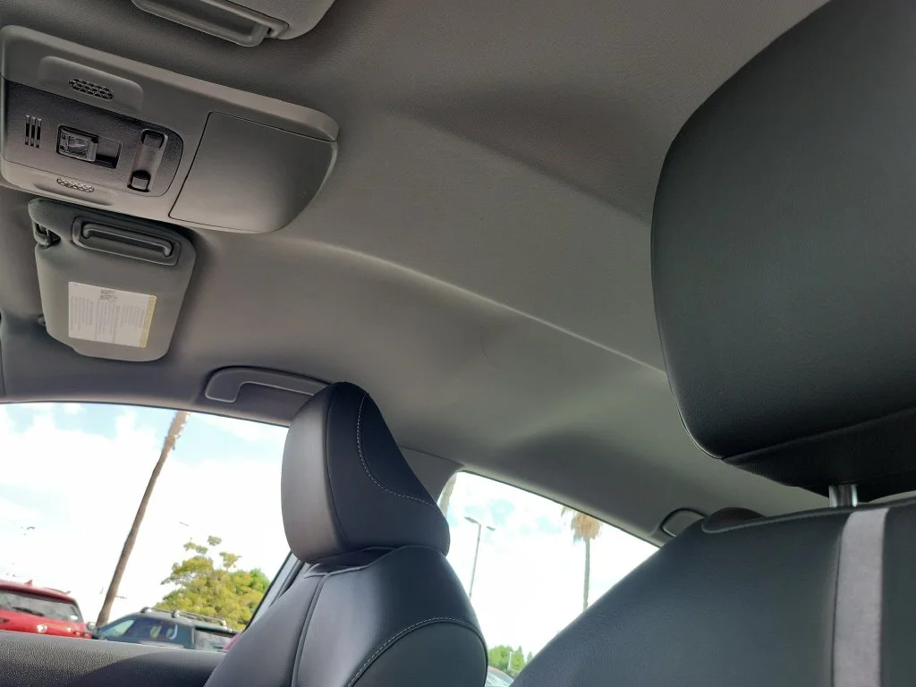 Used 2024 Ice Toyota SE image 18