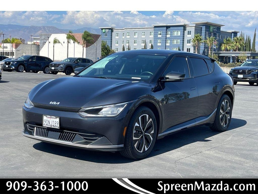 2022 Kia EV6 Wind's photo