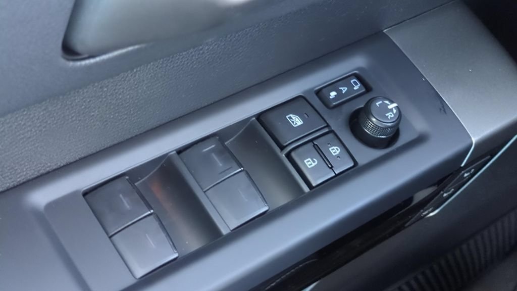 2026 Toyota Tundra Limited - Photo 18