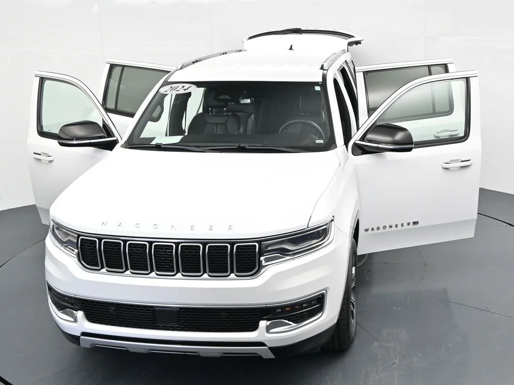 Used 2024 White Jeep Series II image 17