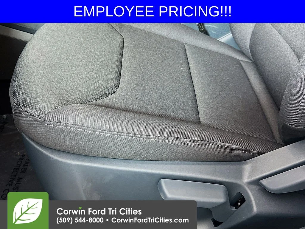 New 2026 Oxford White Ford XL image 21