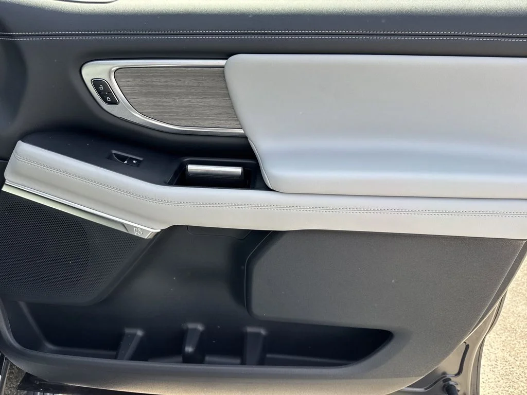 New 2026 Gray Ford Platinum image 14