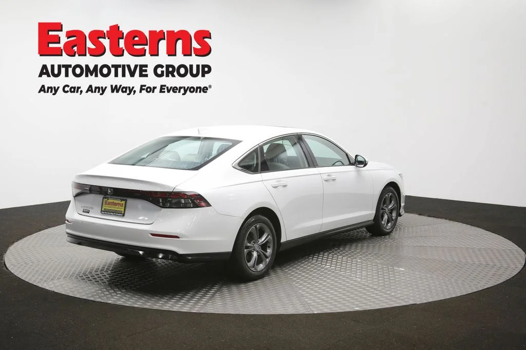 Used 2024 White Honda EX image 40