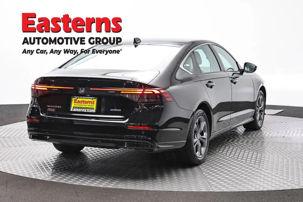 Used 2024 Black Honda EX-L image 5