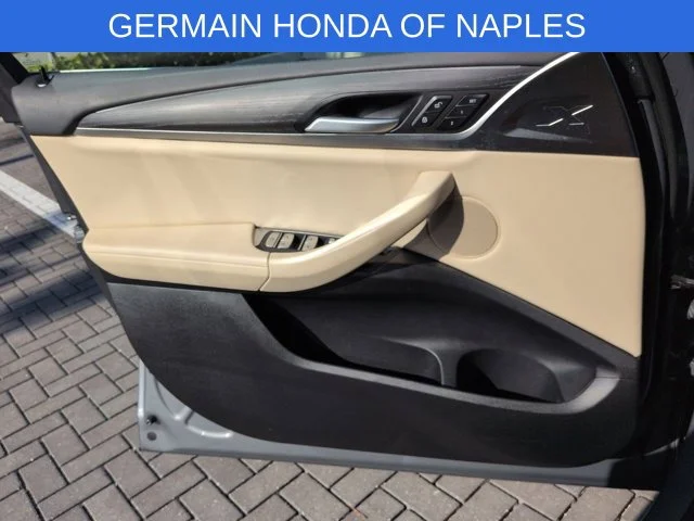 Used 2023 Gray Metallic BMW sDrive30i image 29
