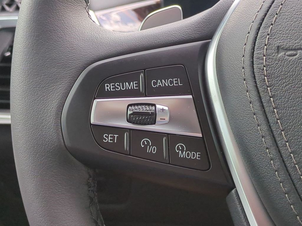 New 2026 Alpine White BMW xDrive40i image 25