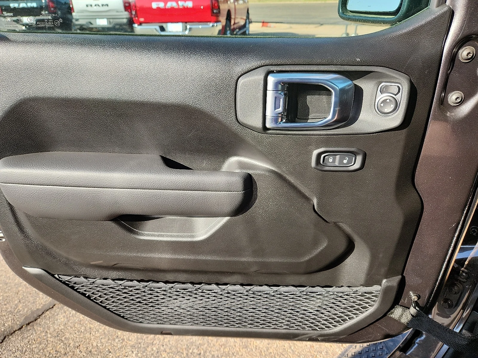 New 2026 PAU Granite Cry Jeep SPORT S 4X4 image 13