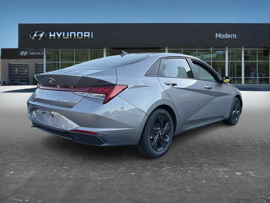 Used 2022 Fluid Metal Hyundai Blue image 4