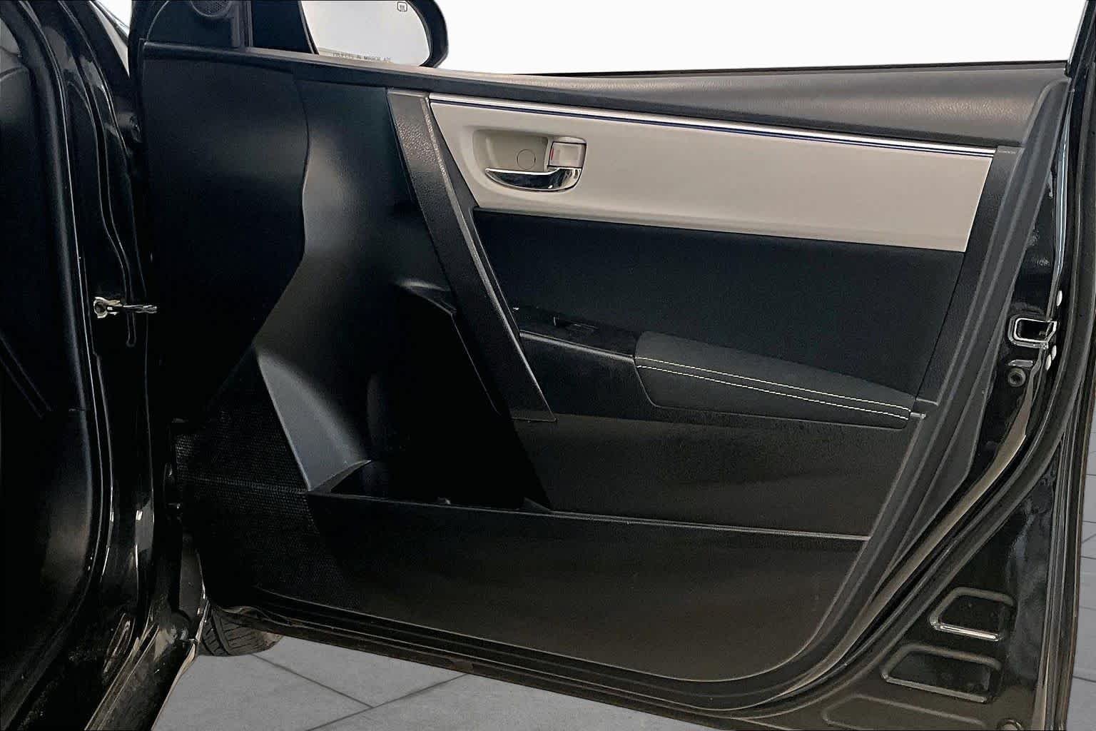 Used 2016 Black Sand Pearl Toyota LE image 21