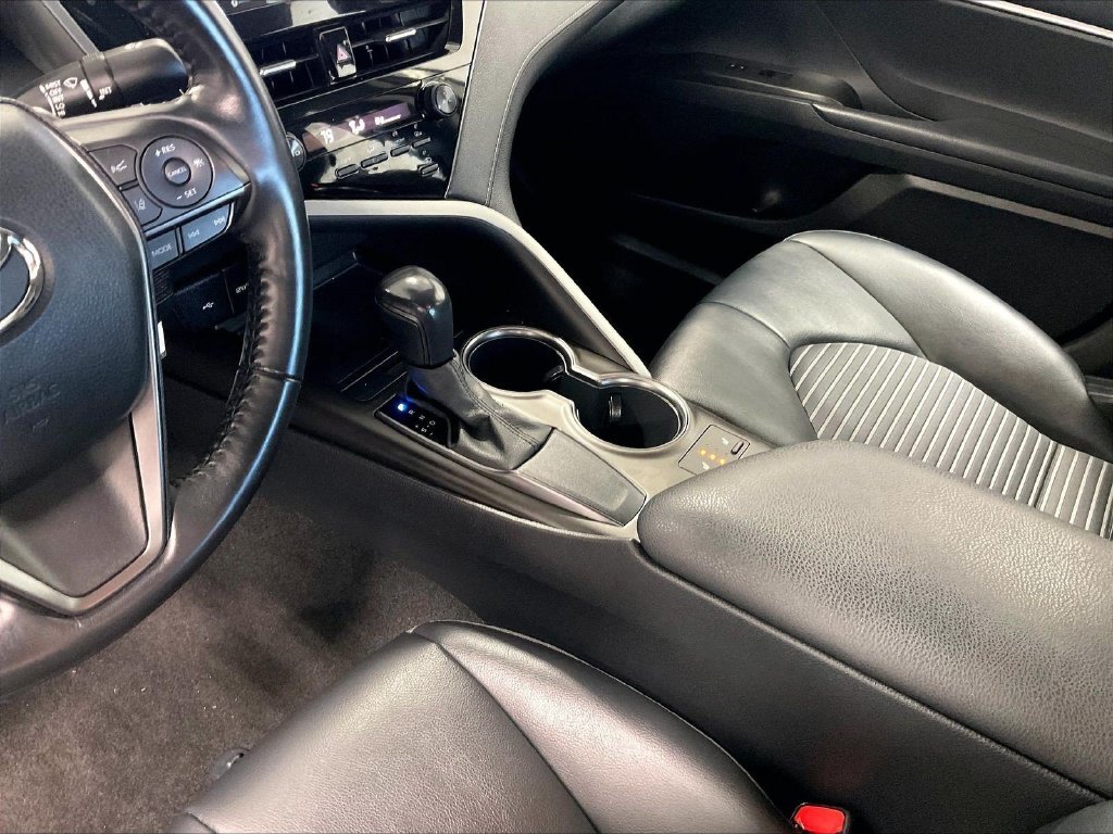 Used 2021 White Toyota SE image 20
