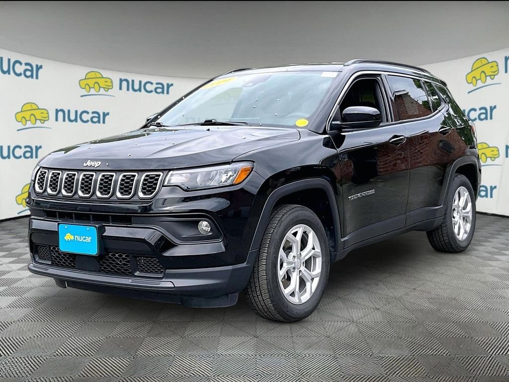 Used 2024 Black Jeep Latitude image 3