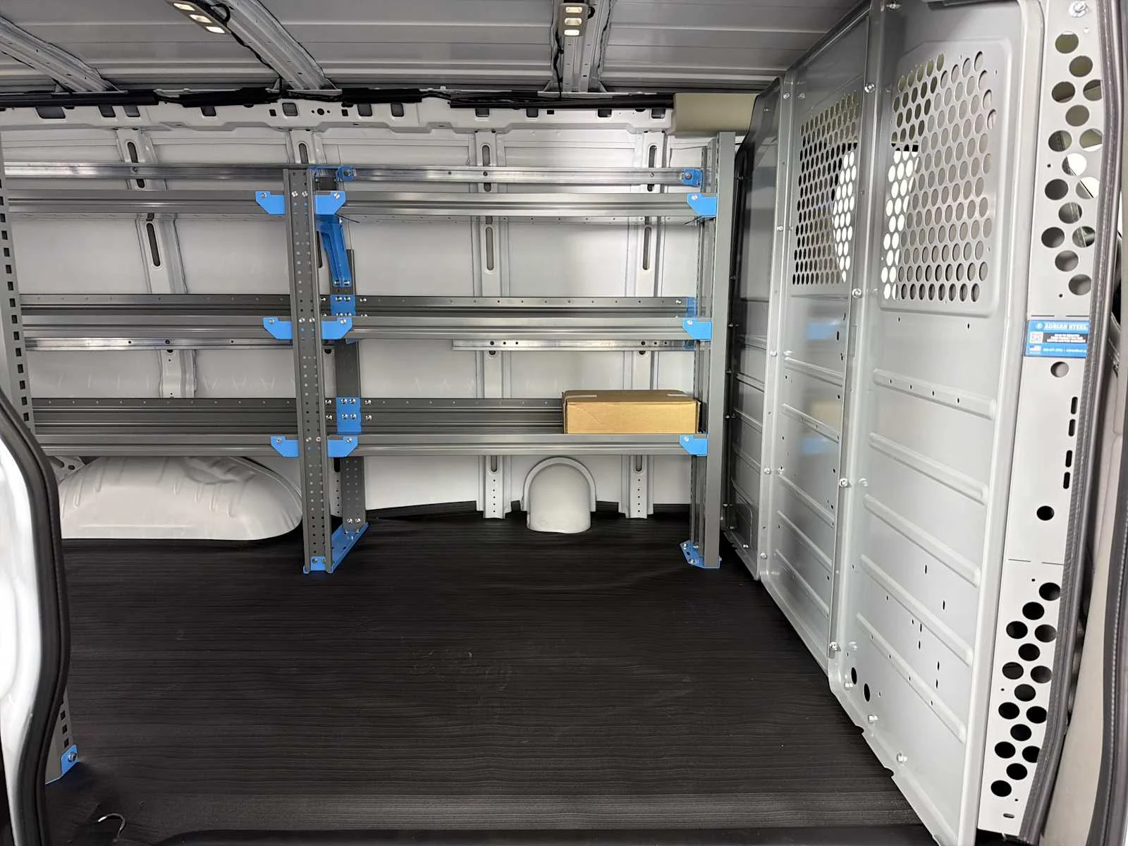2025 GMC Savana Cargo Work Van - Photo 14