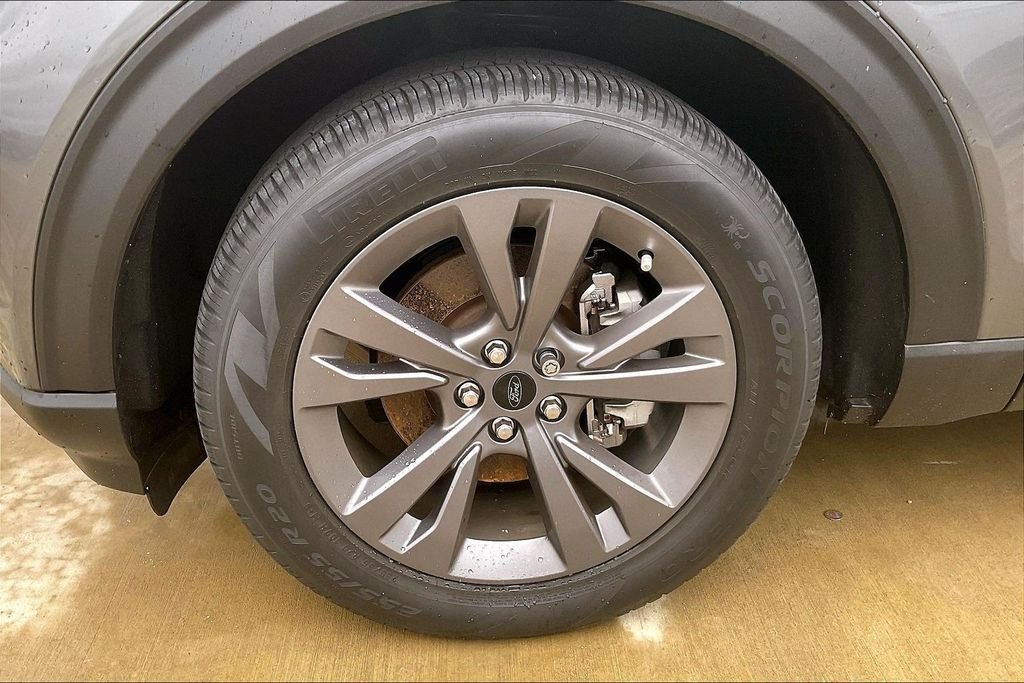 Used 2023 Gray Ford XLT image 8