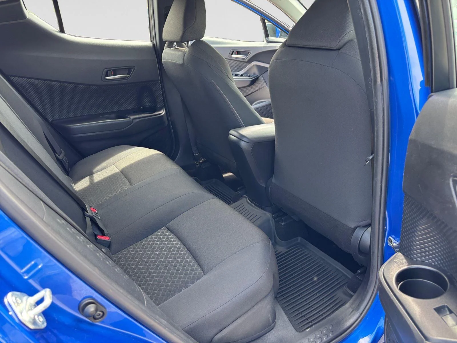Used 2020 Blue Eclipse Metallic Toyota LE image 43