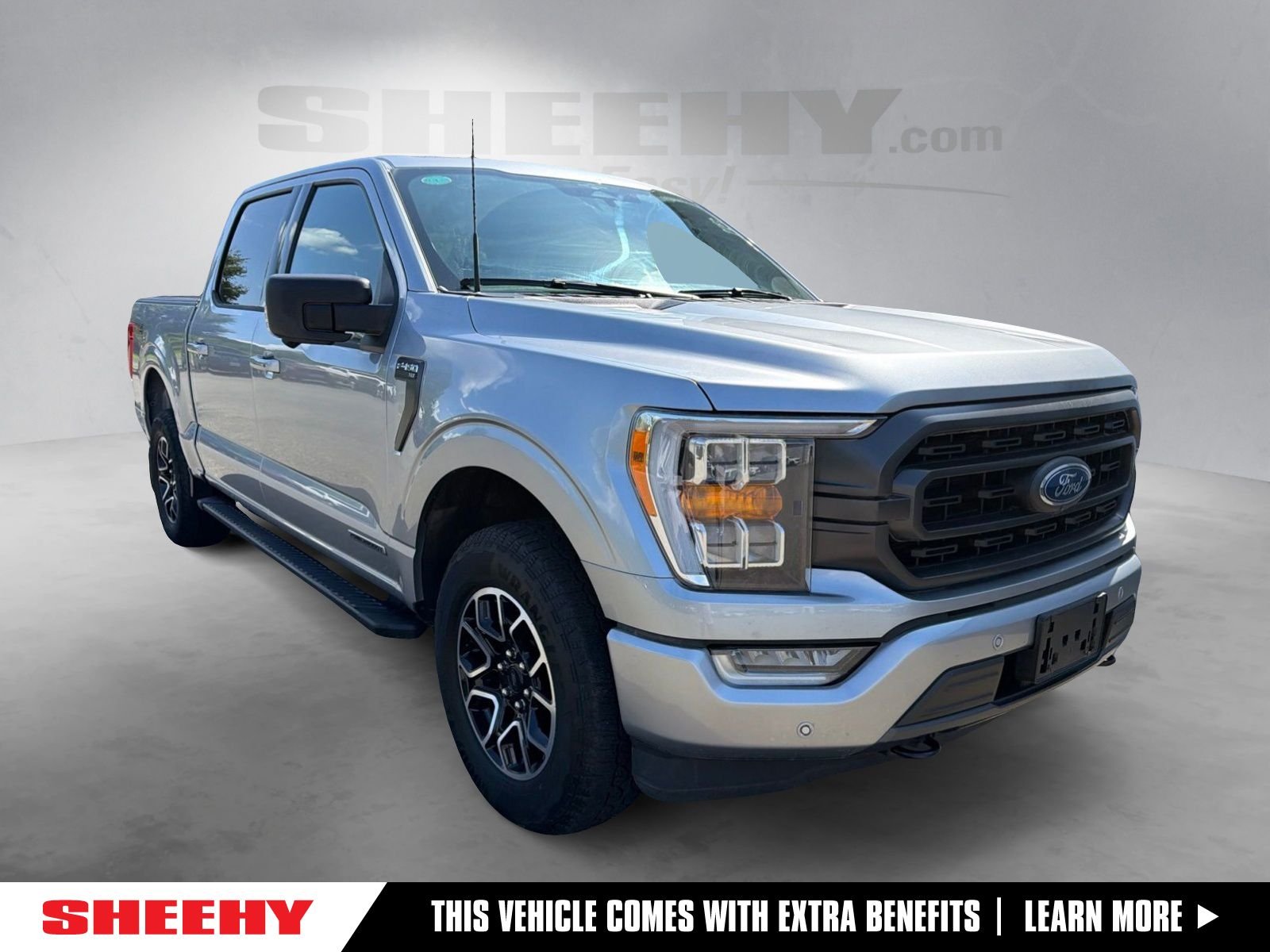 Used 2023 Silver Ford XLT image 1