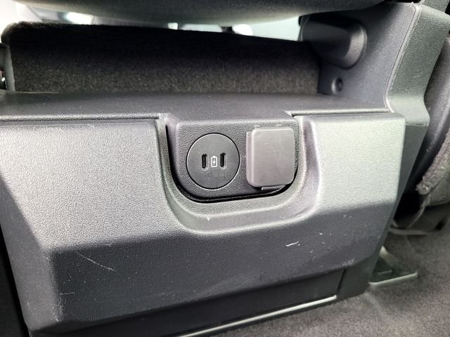 Used 2025  Ford XLT image 13