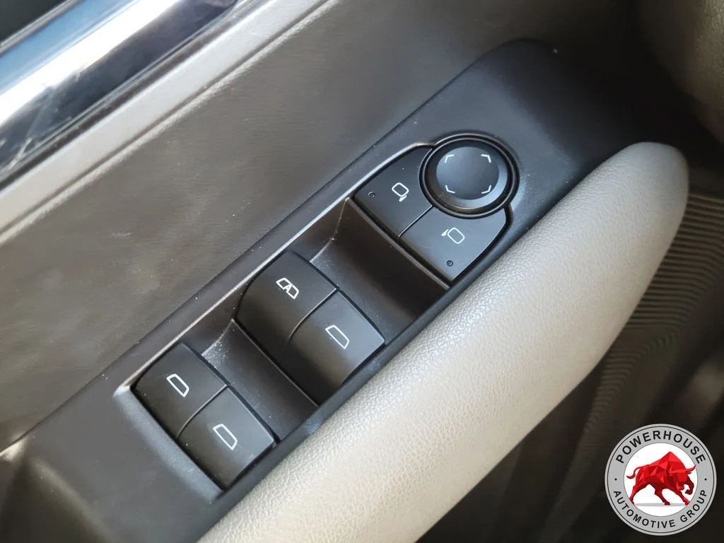 Used 2024 Gray Chevrolet ZR2 image 28