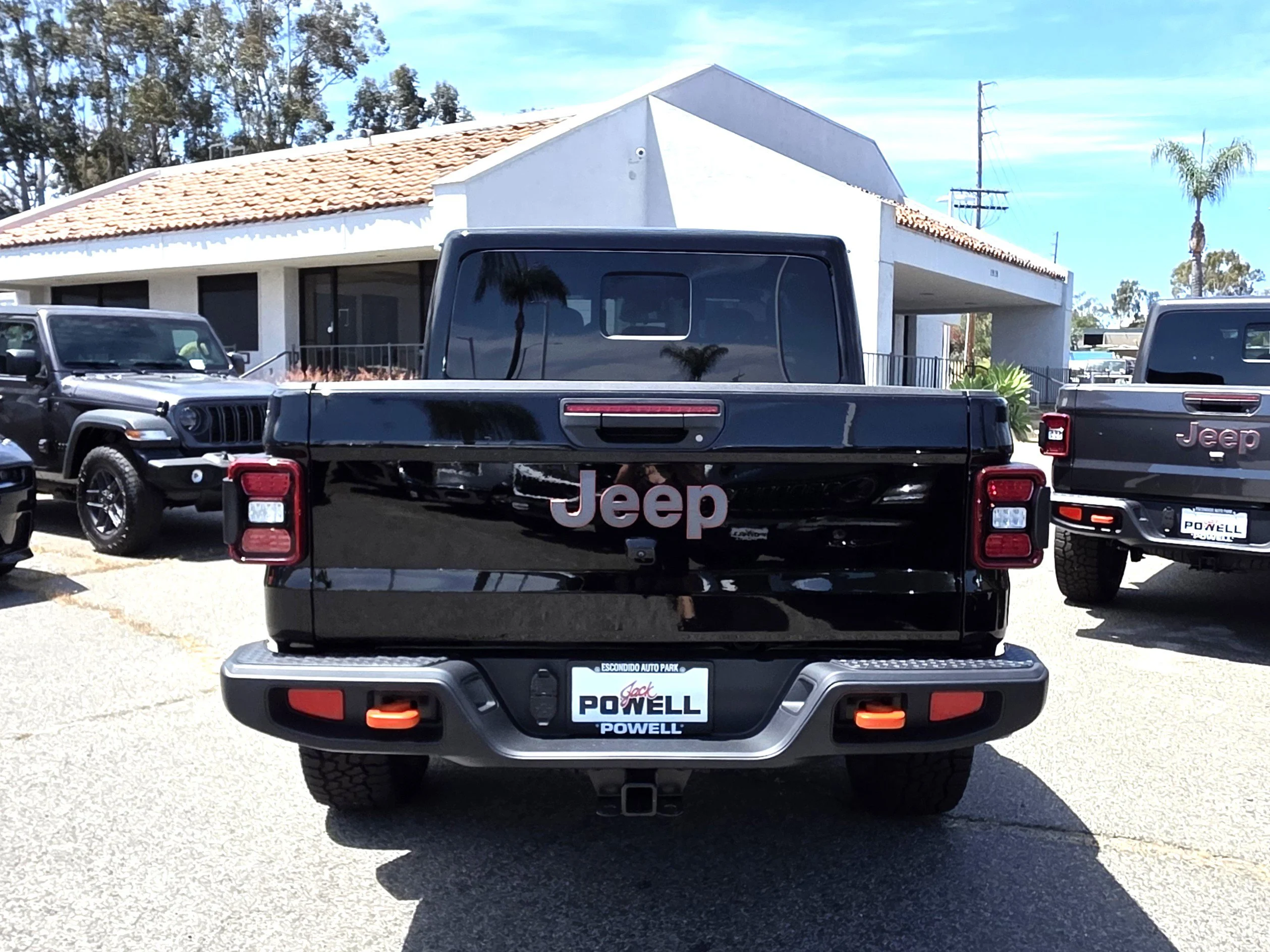 New 2026 Black Clearcoat Jeep Mojave image 4