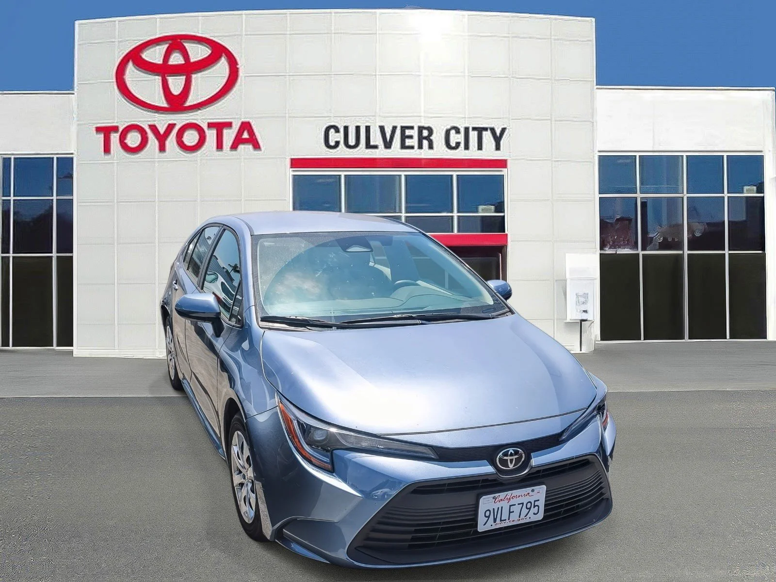2025 Toyota Corolla LE CVT's photo
