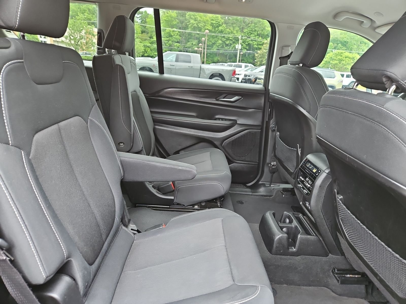 Used 2023 Gray Jeep Laredo image 17