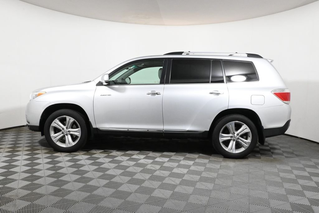 Used 2013 Toyota Highlander Limited with VIN 5TDDK3EH2DS248491 for sale in Warwick, RI