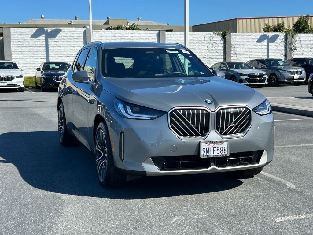 Used 2026 Skyscraper Grey Metallic BMW 30 xDrive image 7