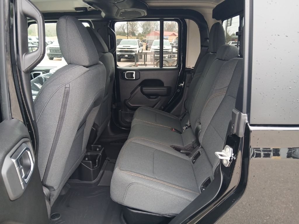New 2026 Black Clear-Coat Exterior Paint Jeep Sport S image 30