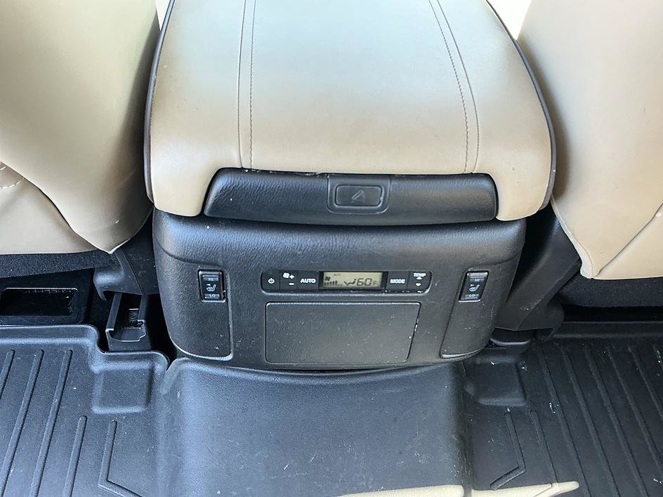 Used 2022 Hermosa Blue Pearl Nissan Platinum image 28