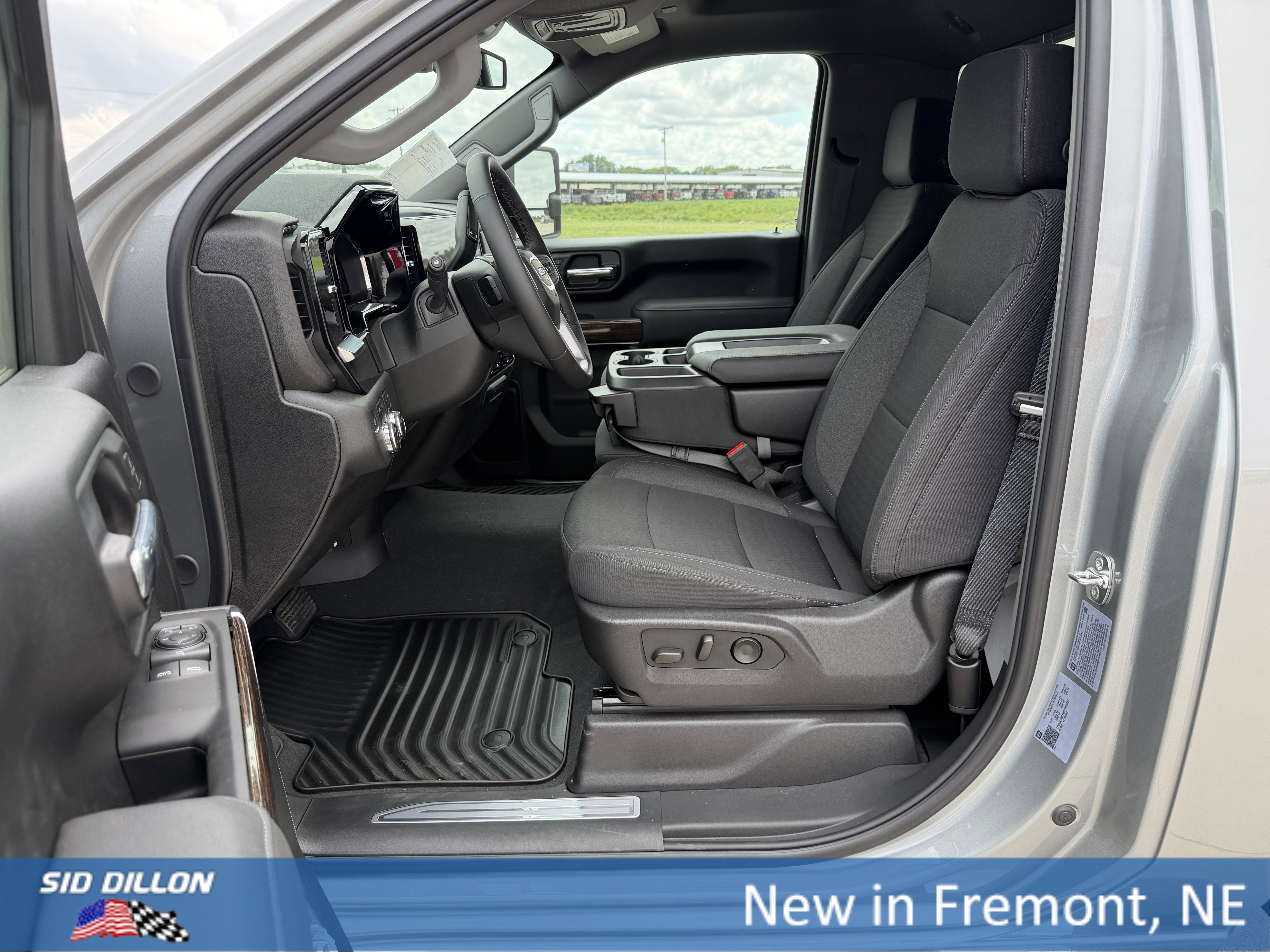2025 GMC Sierra 2500HD SLE - Photo 6