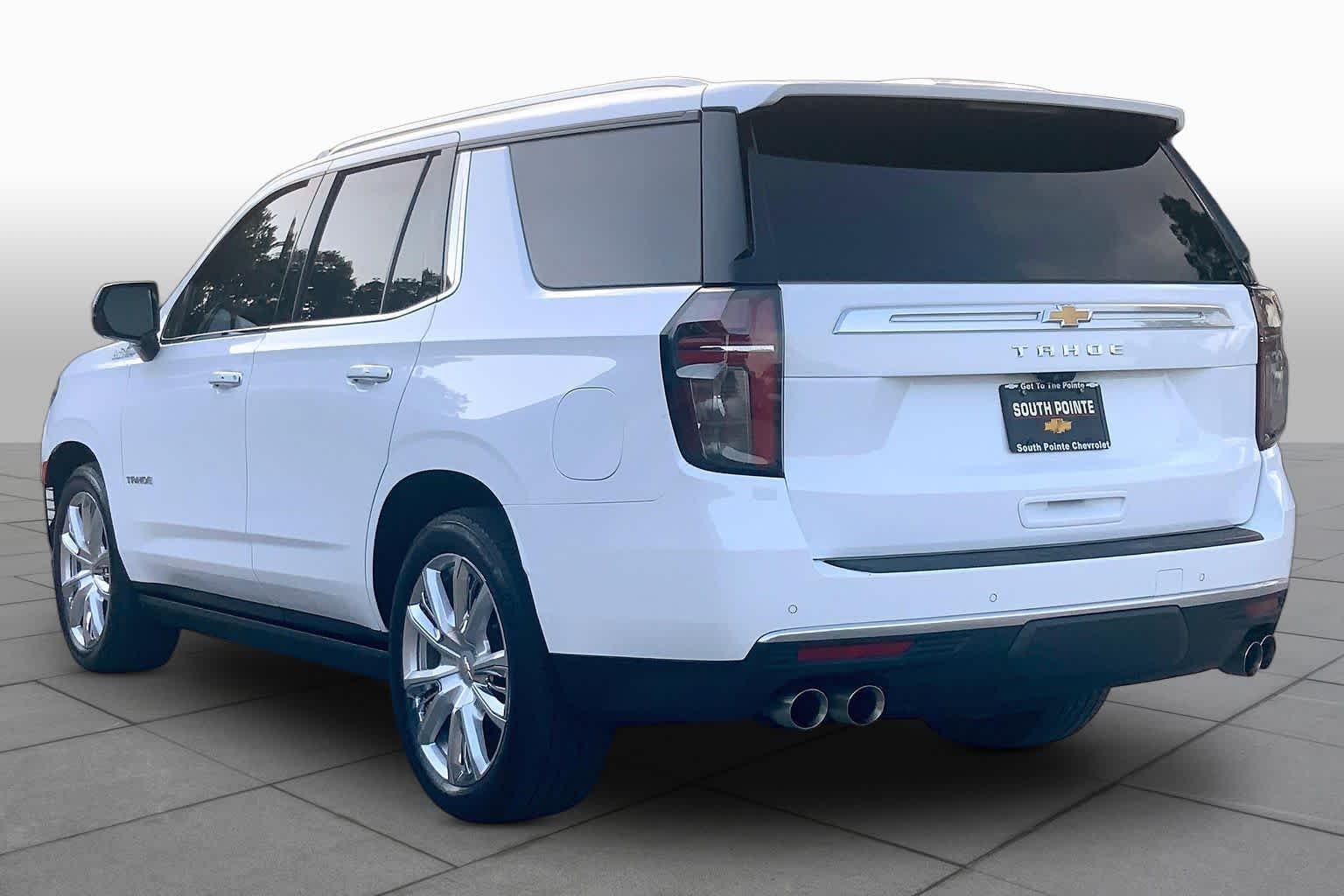 Used 2024 Summit White Chevrolet High Country image 11