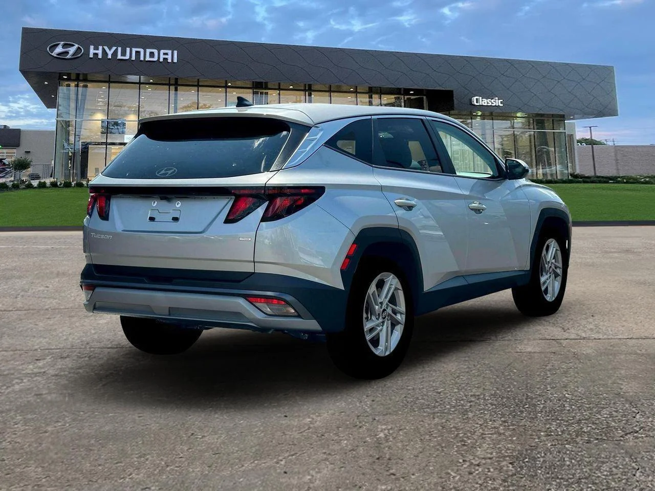 New 2026 Shimmering Silver Metallic Hyundai SE image 8