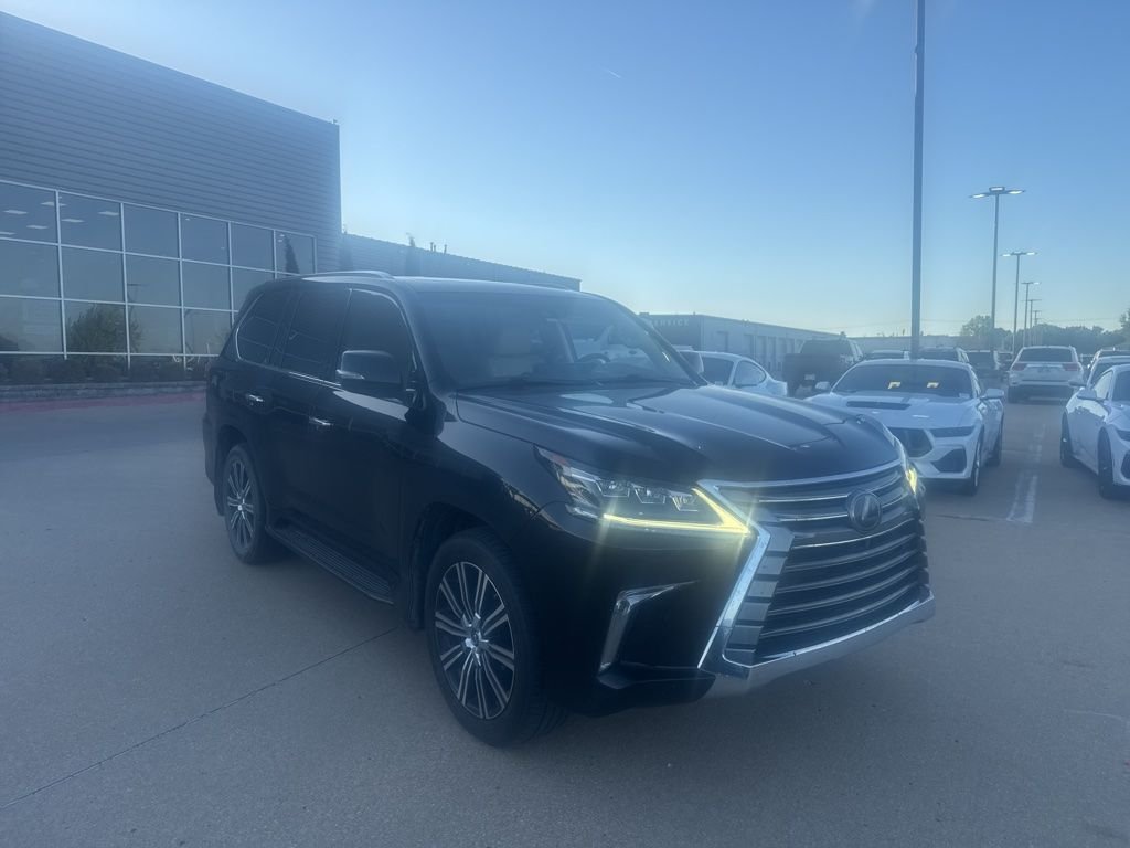 2018 Lexus LX 600 570 THREE-ROW's photo