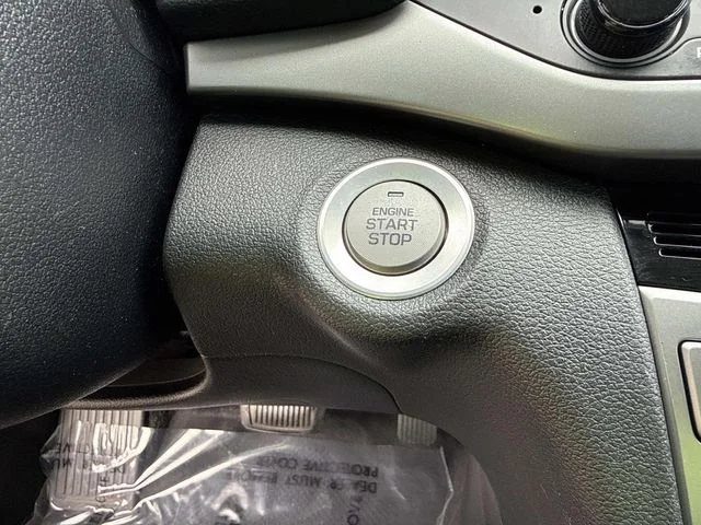 Used 2017 Black Hyundai Value Edition image 37